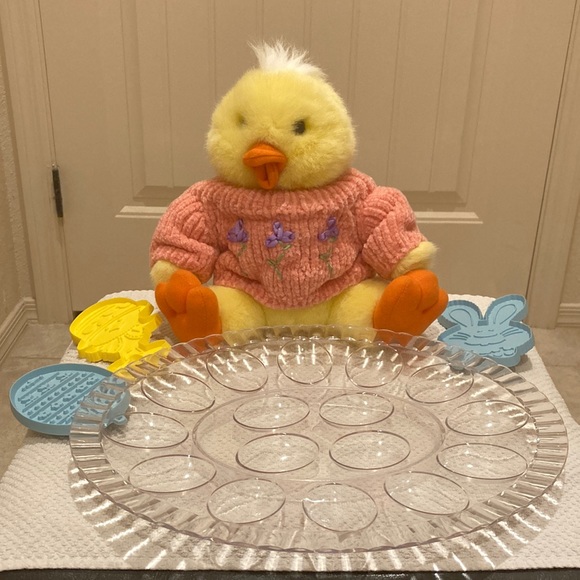 Easter Duck Plush Stuffed Animal in Sweater Cookie Cutters & Egg Tray and Kits - Picture 3 of 16